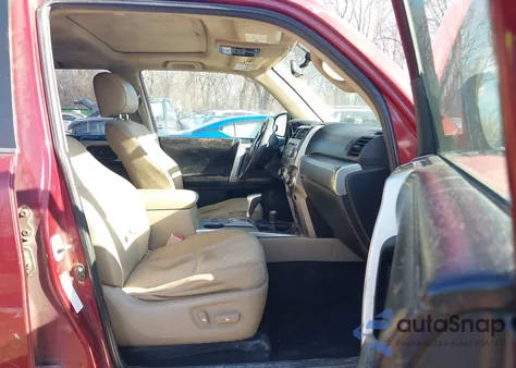 2010 Toyota 4Runner Sr5 V6 z USA, uszkodzony, nr VIN JTEBU5JRXA5025625